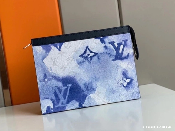 Official oldcobbler LOUIS POCHETTE VUITTON VOYAGE MM 0715